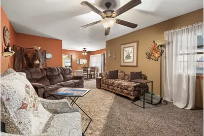 320 Broadway Avenue W, Little Falls, MN 56345 - Photo 9