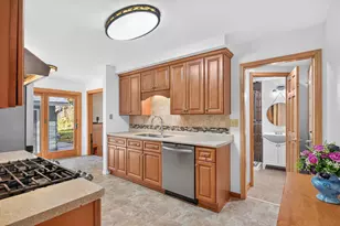 11340 Harrison Rd, Bloomington, MN 55437 - Photo 9