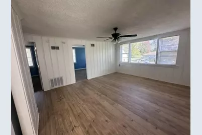 1402 6th Street SE, Austin, MN 55912 - Photo 11