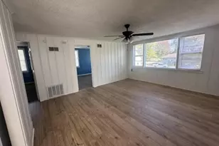 1402 6th St SE, Austin, MN 55912 - Photo 11