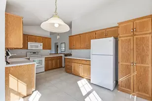 5758 Willow Ln N, Shoreview, MN 55126 - Photo 13