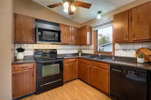 6342 Whispering Oaks Dr, Eden Prairie, MN 55346 - Photo 11