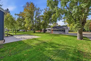 402 Emerson Ave N, Raymond, MN 56282 - Photo 15