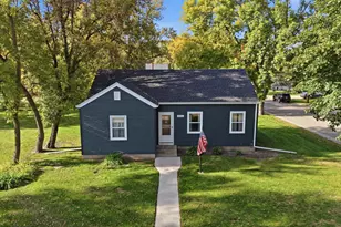 402 Emerson Ave N, Raymond, MN 56282 - Photo 3
