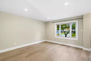 412 E 1st St, Chaska, MN 55318 - Photo 5