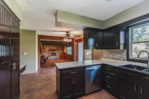 1331 Willow Cir, Roseville, MN 55113 - Photo 23