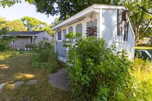 2842 Marion St, Roseville, MN 55113 - Photo 33
