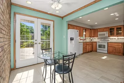 2842 Marion Street, Roseville, MN 55113 - Photo 9