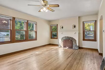 2036 Iglehart Avenue, Saint Paul, MN 55104 - Photo 5