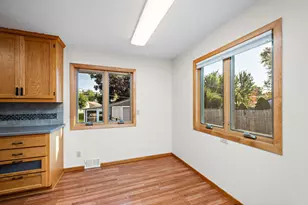 6056 Sumter Ave N, New Hope, MN 55428 - Photo 9