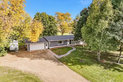 11404 330th Avenue, Blue Earth, MN 56013 - Photo 1