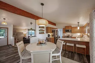 11404 330th Ave, Blue Earth, MN 56013 - Photo 7