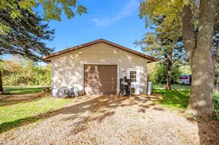 11404 330th Ave, Blue Earth, MN 56013 - Photo 41