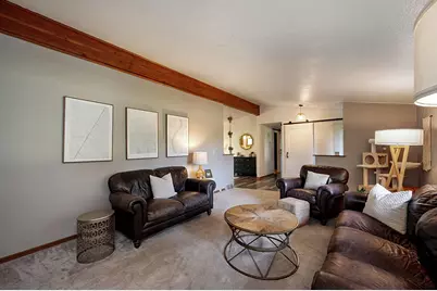 11404 330th Avenue, Blue Earth, MN 56013 - Photo 5
