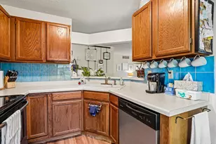 7529 W 110th St, Bloomington, MN 55438 - Photo 19