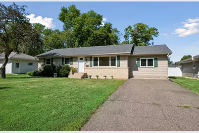 702 Madison Street S, Shakopee, MN 55379 - Photo 33