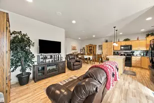 3527 23rd Ave S, Moorhead, MN 56560 - Photo 9