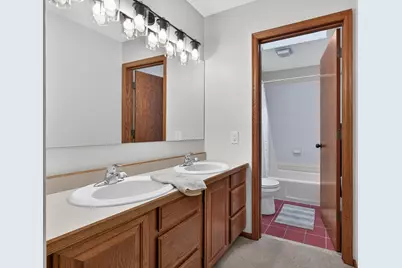 7780 Glenda Court, Apple Valley, MN 55124 - Photo 19