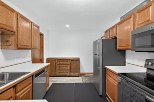 7780 Glenda Ct, Apple Valley, MN 55124 - Photo 17