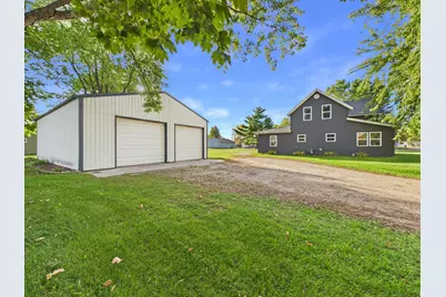 418 1st Avenue SW, Melrose, MN 56352 - Photo 1