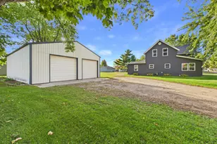 418 First Ave SW, Melrose, MN 56352 - Photo 1