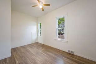 523 N Hampton St, Fairmont, MN 56031 - Photo 9