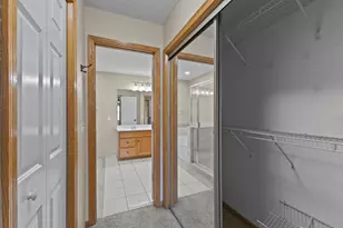 7756 Buttercup Ct, Chanhassen, MN 55317 - Photo 41