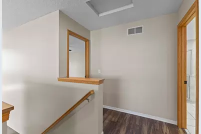 7756 Buttercup Court, Chanhassen, MN 55317 - Photo 31