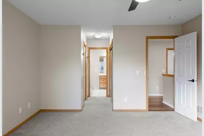 7756 Buttercup Court, Chanhassen, MN 55317 - Photo 39