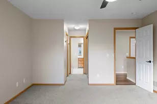 7756 Buttercup Ct, Chanhassen, MN 55317 - Photo 39