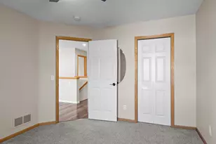 7756 Buttercup Ct, Chanhassen, MN 55317 - Photo 47