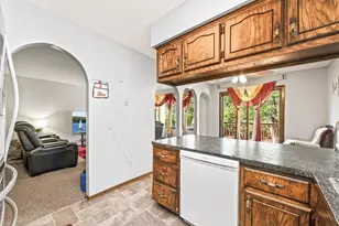 5525 Emerson Ave N, Brooklyn Center, MN 55430 - Photo 5