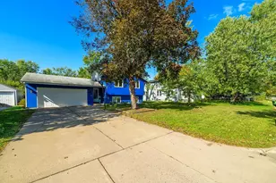 5525 Emerson Ave N, Brooklyn Center, MN 55430 - Photo 41