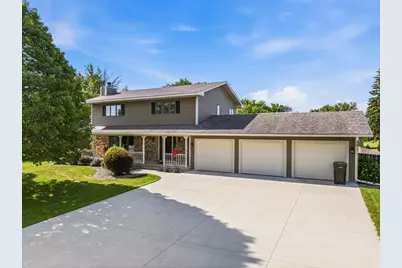 1203 22nd Avenue SW, Austin, MN 55912 - Photo 1