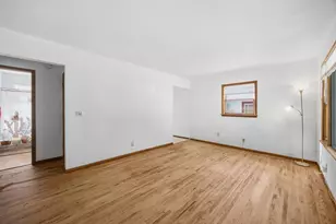 920 Magnolia Ave E, Saint Paul, MN 55106 - Photo 5