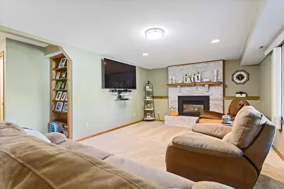 670 Conestoga Trail, Chanhassen, MN 55317 - Photo 23