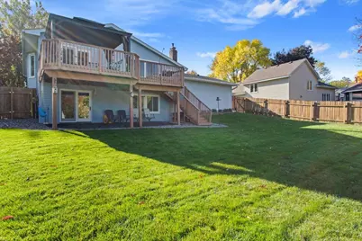 670 Conestoga Trail, Chanhassen, MN 55317 - Photo 3