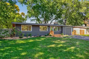 2999 Asbury St, Roseville, MN 55113 - Photo 3