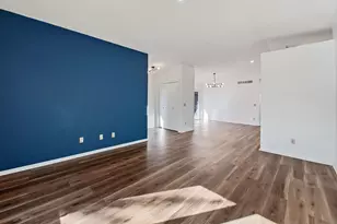 5347 Emerald Way, Apple Valley, MN 55124 - Photo 5