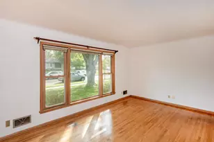 1595 Chamber St, Saint Paul, MN 55106 - Photo 7
