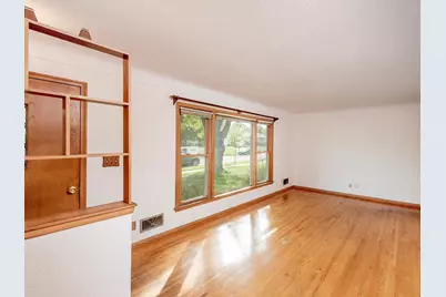 1595 Chamber Street, Saint Paul, MN 55106 - Photo 5
