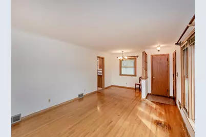 1595 Chamber Street, Saint Paul, MN 55106 - Photo 9
