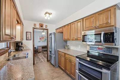 7208 Hartkopf Lane, Brooklyn Park, MN 55428 - Photo 9