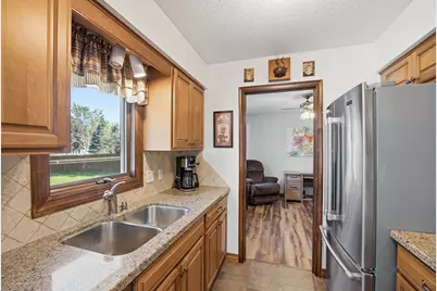 7208 Hartkopf Lane, Brooklyn Park, MN 55428 - Photo 7