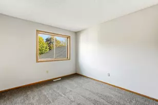5545 Orleans Ln N, Plymouth, MN 55442 - Photo 15