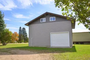 200 8th St W, Park Rapids, MN 56470 - Photo 9