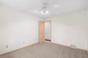 1101 Faribault Rd, Faribault, MN 55021 - Photo 31