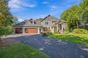 713 Crosby Dr, Hudson, WI 54016 - Photo 3
