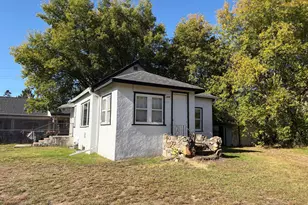 324 SW 4th St, Brainerd, MN 56401 - Photo 1