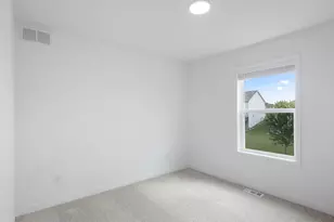 1677 Hadley Hills Dr NE, Rochester, MN 55906 - Photo 15